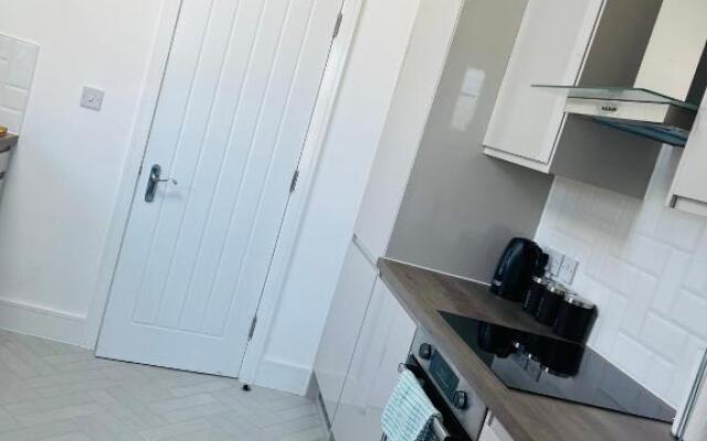 Modern Apartment, Castle View Rochester, England