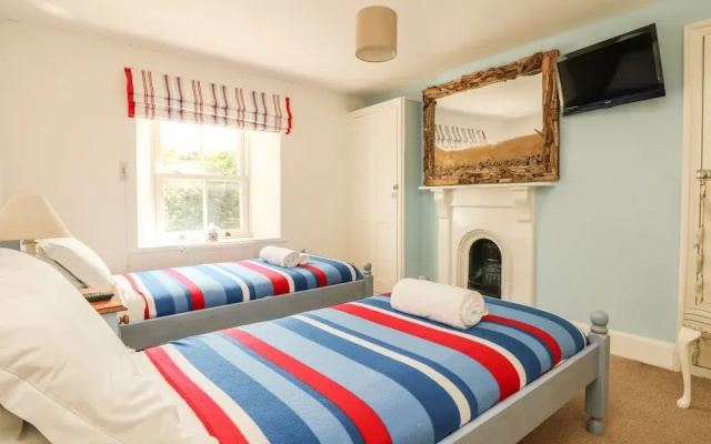 2 Rock Cottage