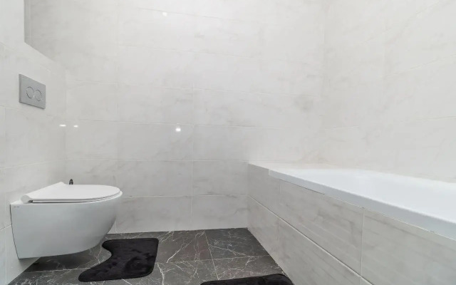 Novikov Courtyard on Engels Street 4