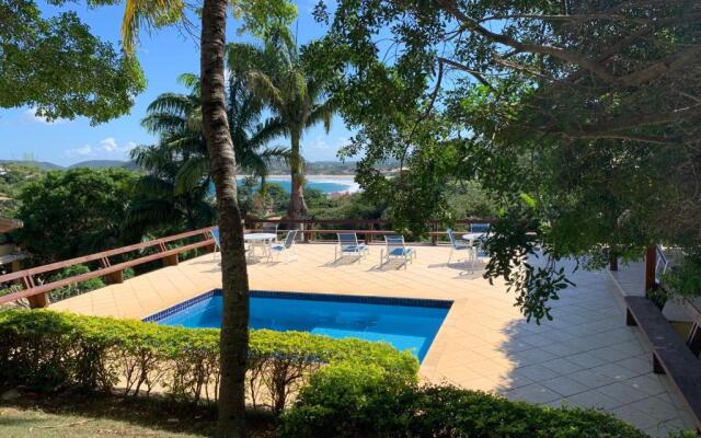 Praia da Ferradurinha Guest House