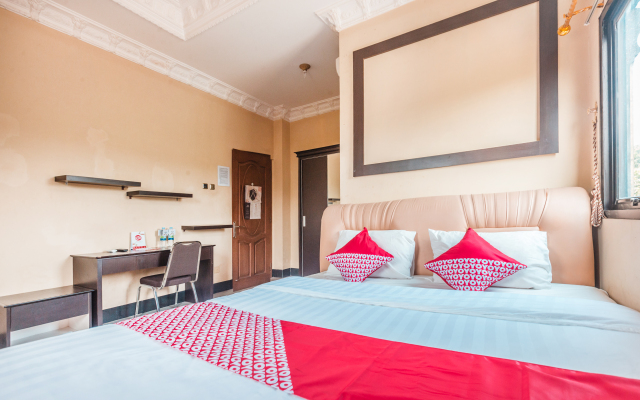 Super OYO 1640 Fallinda Hotel