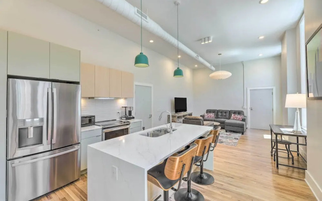 Contemporary Cincinnati Condo - Pets Allowed!