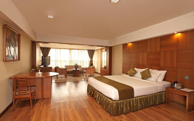 Hotel Aurora Towers