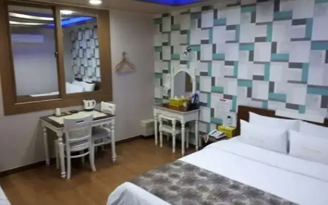 Tiffany Motel
