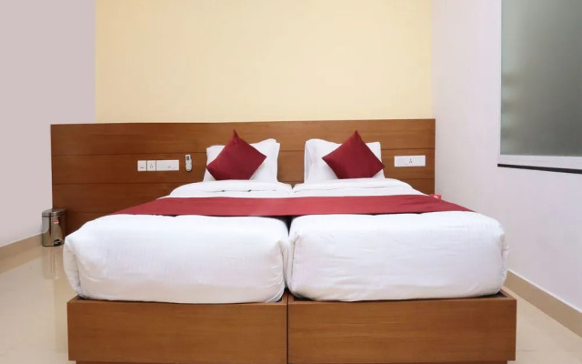 OYO 10547 Hotel Ayodhya Residency