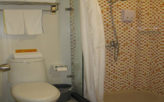 Home Inn (Kunming Beijing Road Taobao Women Street)