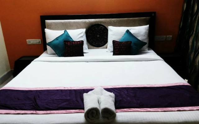 Rishon Suite