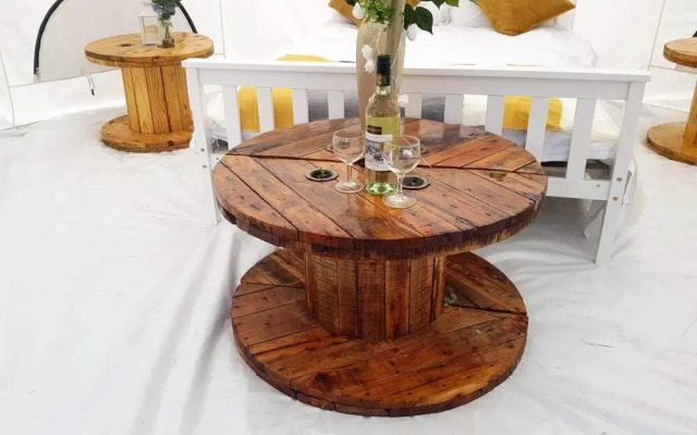 Luxury 4 Person Glamp Tent