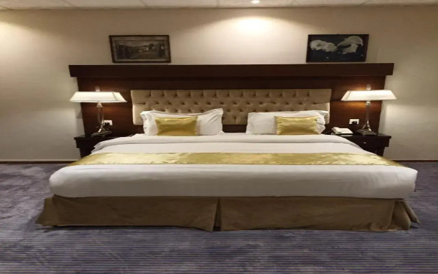 Saryat Alhamra Furnished Apartments