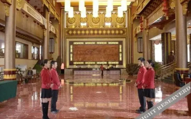 Hualongcheng Hotel