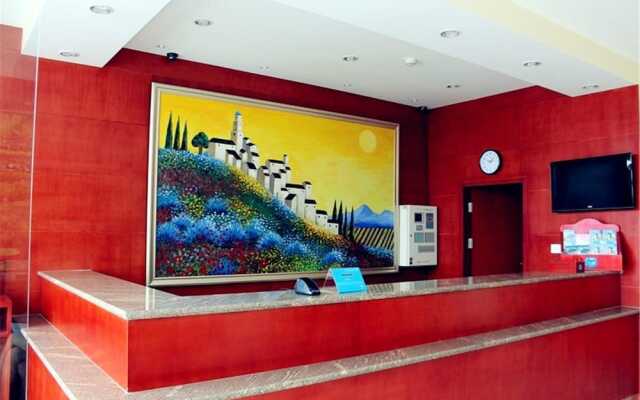 Hanting Express Baoding North China Electric Power University Branch