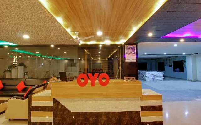 Oyo 23543 Hotel Vaishnavi