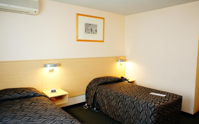 Mid City – Guest Rooms – Hobart