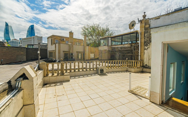 Old City 3 Room Lux Home