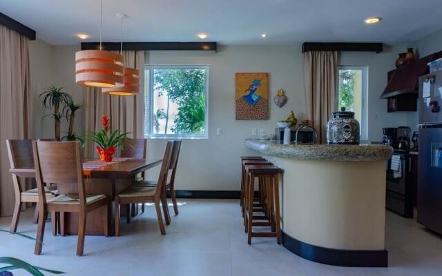 Casa Soleada 2 Bedroom Condo by RedAwning