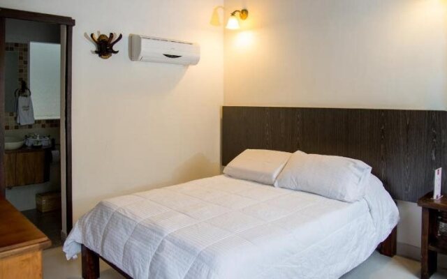 Hotel Rancho Regis