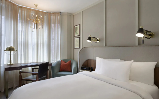 The Evelyn Hotel