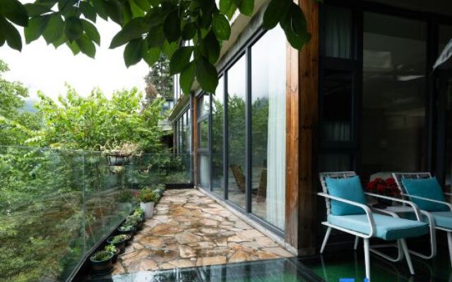 Hailuogou Tongtang·Secret Garden Holiday Villa·Snow Mountain Holiday Villa