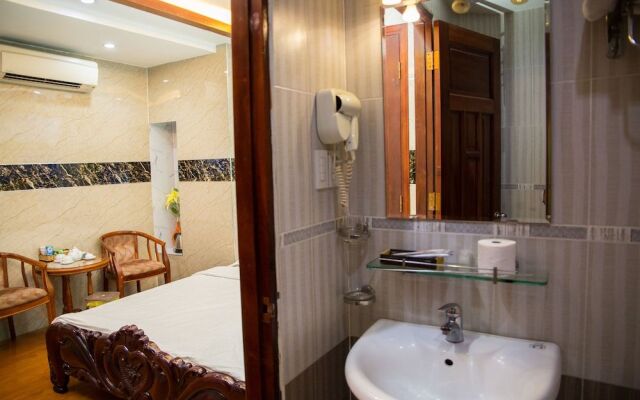 Phuong Linh Hotel