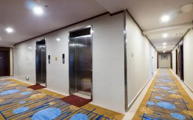 Gaoxin Fudi Hotel (Zibo North Station Yintai City)
