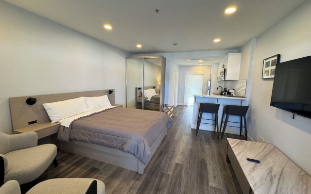 Xquisite Suites