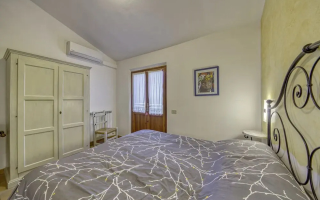 Rosehip apt With Shared Pool