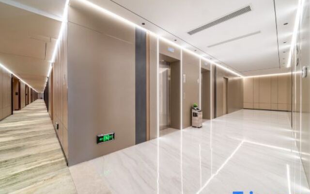 Interstellar Mei Gao Hotel