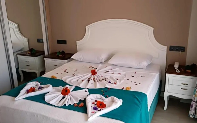 Polaris Hayat Motel