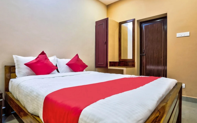 Sri Abirami Inn by OYO Rooms