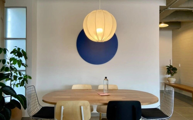 Captivating 3BR With Balcony n fan in Laureles