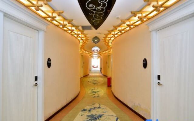 Homeinn Ripple Hotel (Kunming Expo Park Bailong Temple Subway Station)