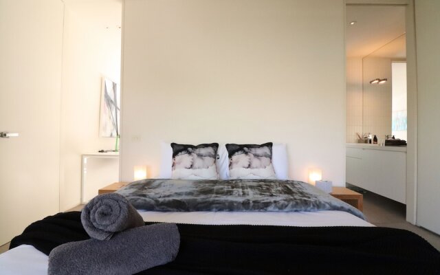 Inspired Designer Carlton North Terrace - Rejuvenate Stays