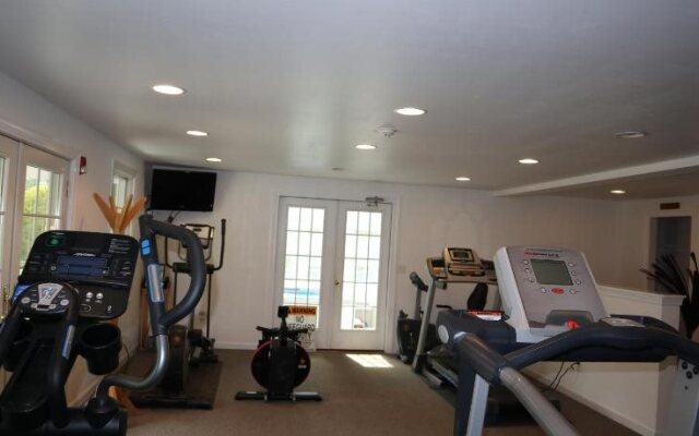 Whalewalk Inn and Spa