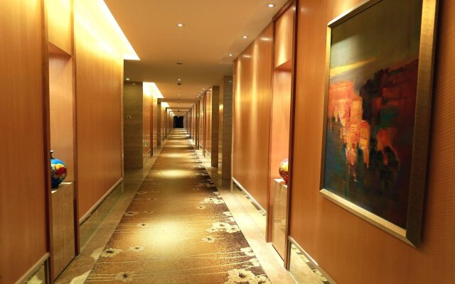 Grand Continental Hotel