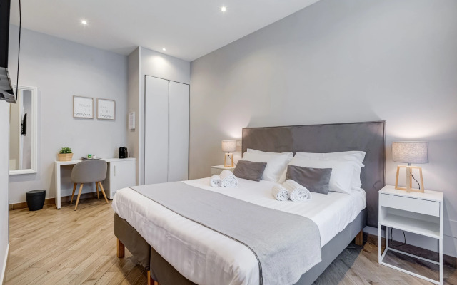 Colonna Luxury Suites