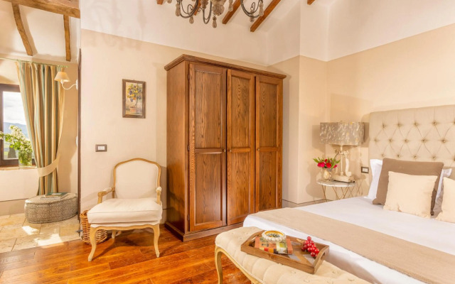 Tuscany Equestrian