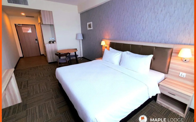 Maple Lodge – Guest Rooms – Batu Pahat