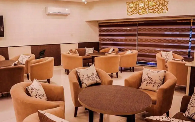 Nairoukh Hotel