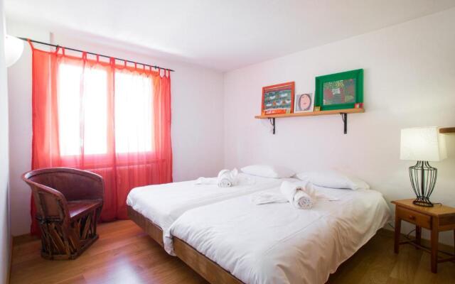 Apartment Avouitzons 220