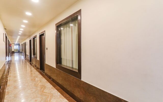 Fabhotel Sky Awadh