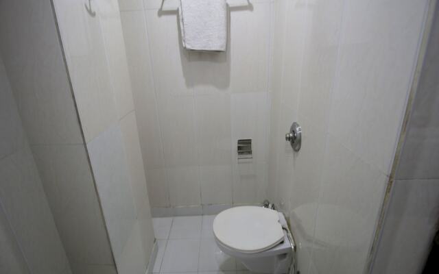 OYO 6408 Hotel Delhi Heart