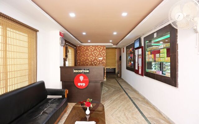 OYO 3393 Midway Inn