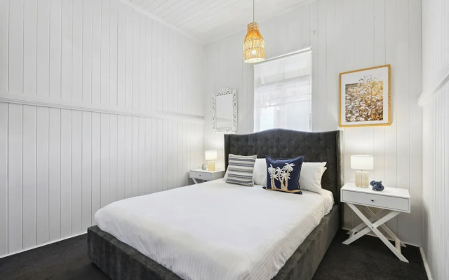 Tranquil 3-bed Family Home With Spacious Backyard – Guest Rooms – Brisbane