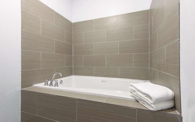 La Quinta Inn & Suites by Wyndham Guthrie