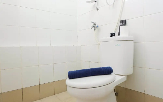 Simply 2BR with Pool View Bassura City Apartment