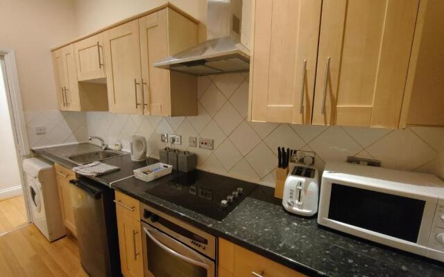 Newhall Street Apartment