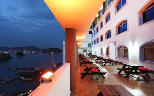 Bay Condo Hotel Tongyeong
