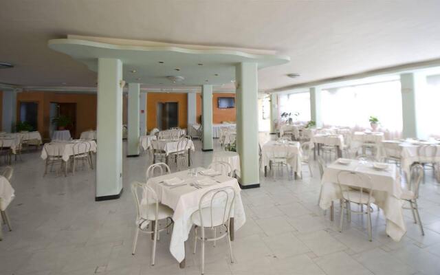 Hotel Roxana