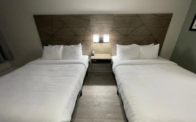 Quality Inn & Suites Airport/Cruise Port Hollywood