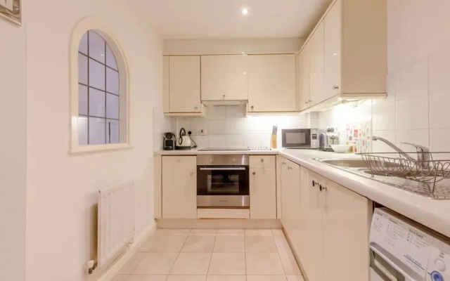 Stunning 2 Bedroom Apartment in the Heart of Westminster